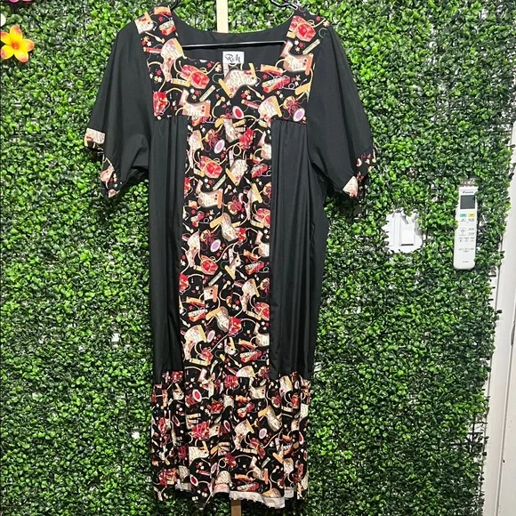 RM Hawaii Black and Multicolor Muumuu MIDI Dress size Small Made In Hawaii - Picture 1 of 8